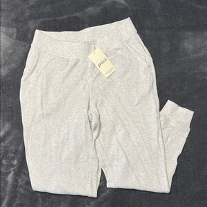 NWT Women’s Winter White Heather Thermal Waffle Jogger size M 💯% Organic Cotton